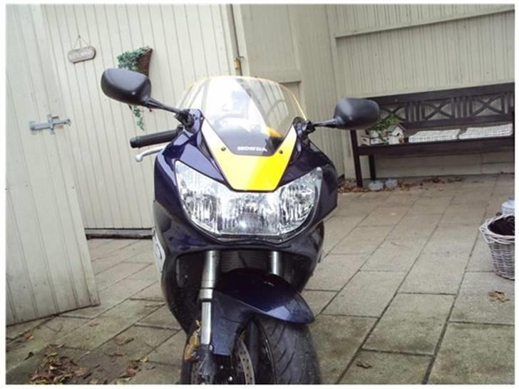 Honda cbr 929 billede 4