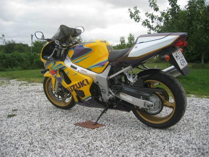 Suzuki GSX 600 R ALSTARE billede 11