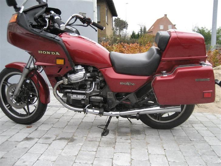 Honda GL650 Silverwing billede 1