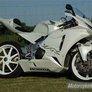 Honda VFR 400 R nc 30  - Solgt 