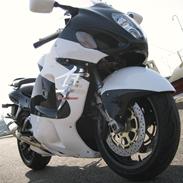 Suzuki GSX1300R