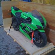 Kawasaki ZX6R