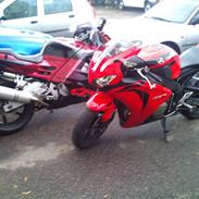 Honda cbr 600