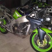 Kawasaki ZX6R
