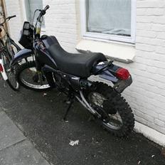 Yamaha DT 125