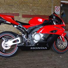 Honda cbr 1000 rr