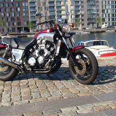 Yamaha VMAX (SOLGT)