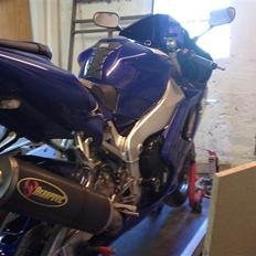 Yamaha R1