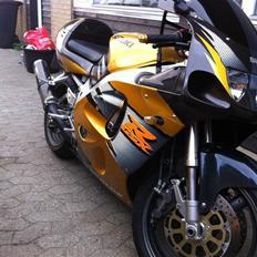 Suzuki Gsxr 750 T Srad