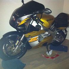 Suzuki Gsxr 750 T Srad