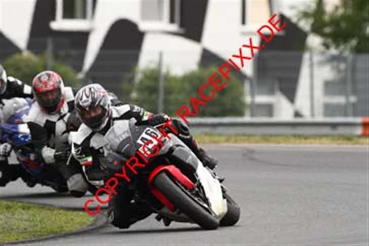 Honda CBR 600 RR Baneged billede 17