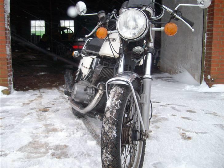 Suzuki GT 550 Solgt billede 1
