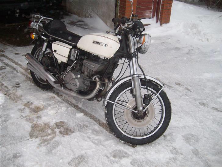 Suzuki GT 550 Solgt billede 3