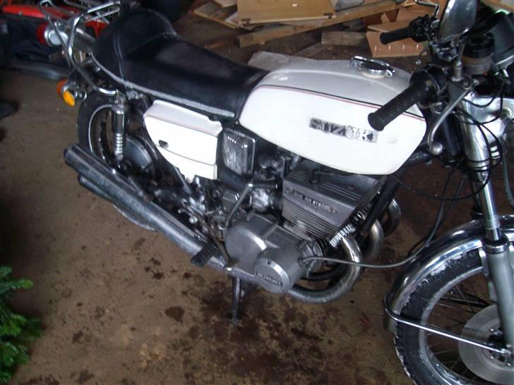 Suzuki GT 550 Solgt billede 9