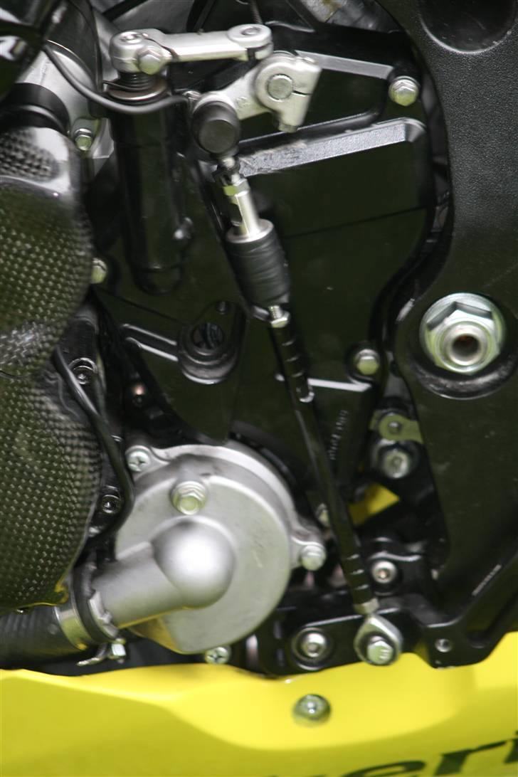 Suzuki gsxr 600 k7 billede 5