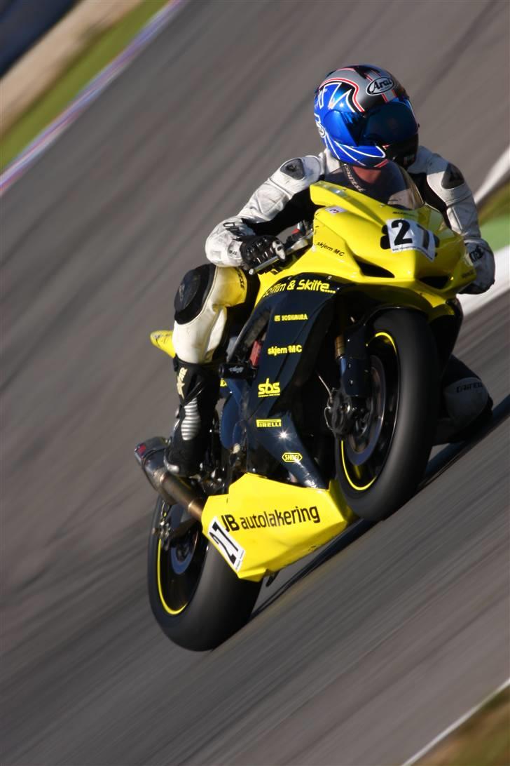 Suzuki gsxr 600 k7 billede 6