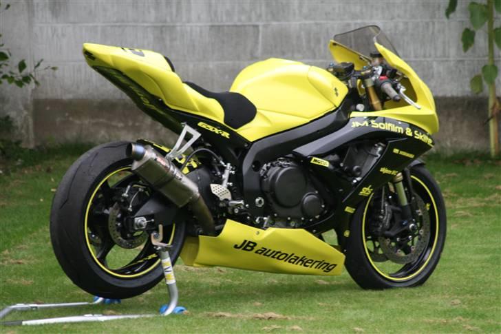 Suzuki gsxr 600 k7 billede 11