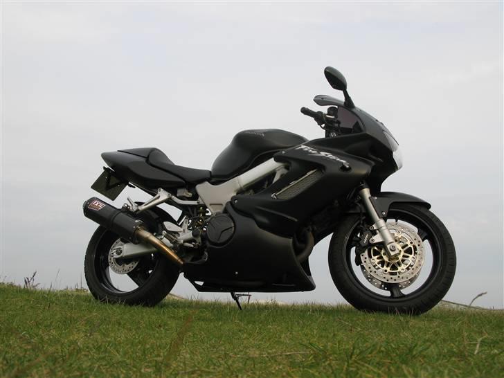 Honda VTR1000F billede 1