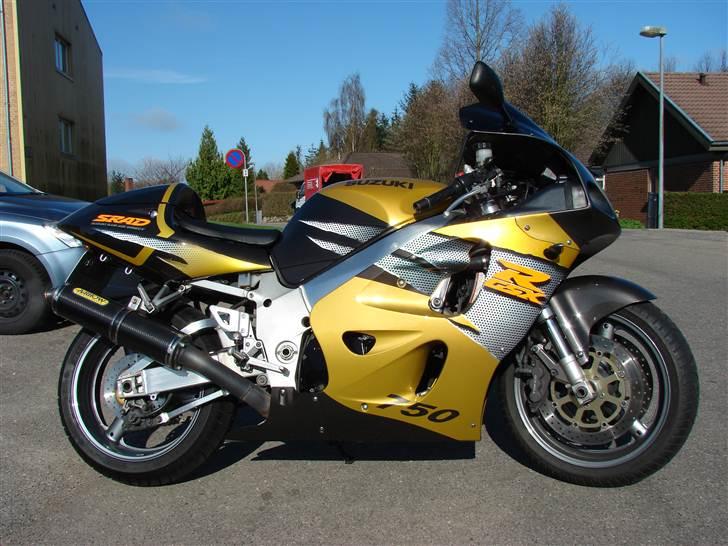 Suzuki GSX-R750 SRAD **SOLGT** billede 1