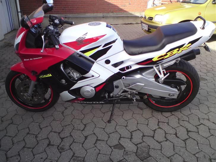 Honda cbr 600 f3 billede 8
