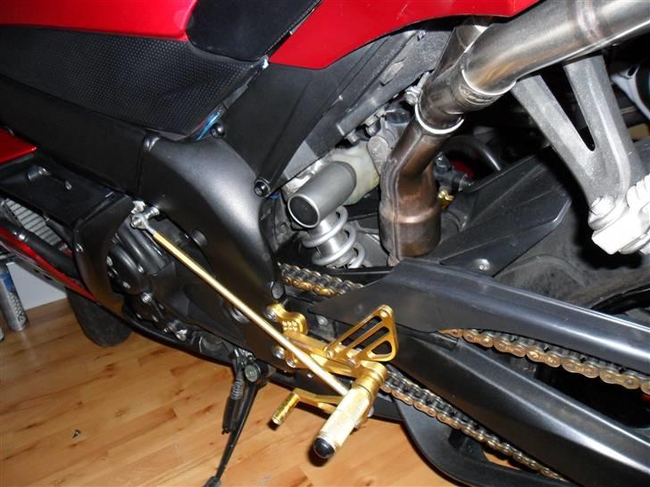 Yamaha R1 - Har næsten lige fået den, derfor ikke bedre billeder. billede 15