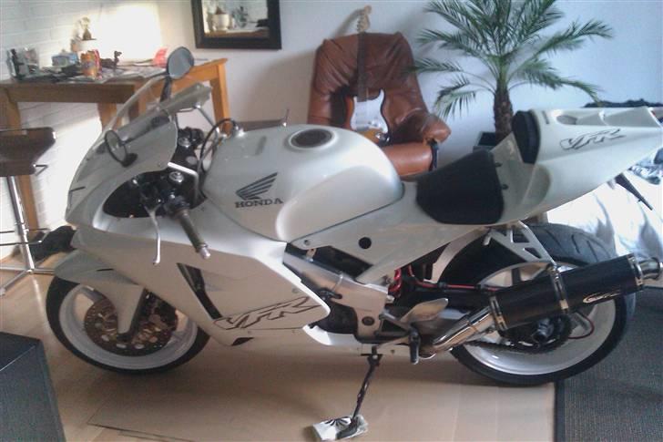 Honda VFR 400 R nc 30  - Solgt  billede 5
