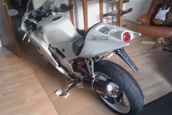 Honda VFR 400 R nc 30  - Solgt  billede 6