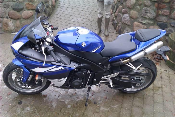 Yamaha YZF R1 billede 10