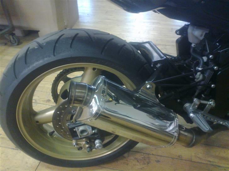 Yamaha Fzr 1000 streetfighter - 2011 billede 18