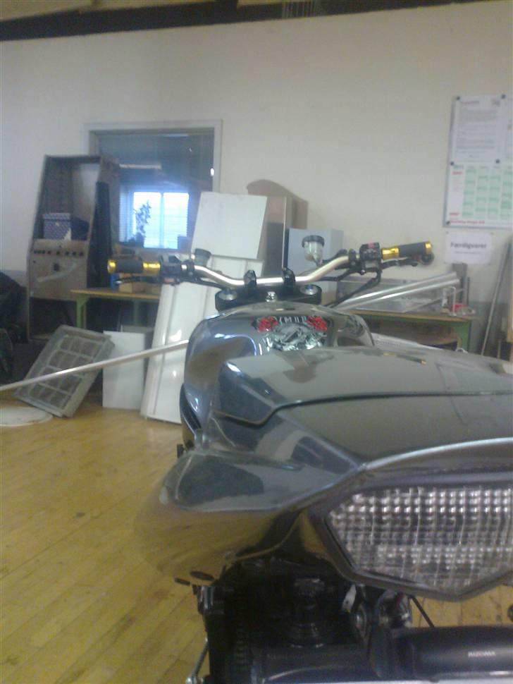 Yamaha Fzr 1000 streetfighter - 2011 billede 20