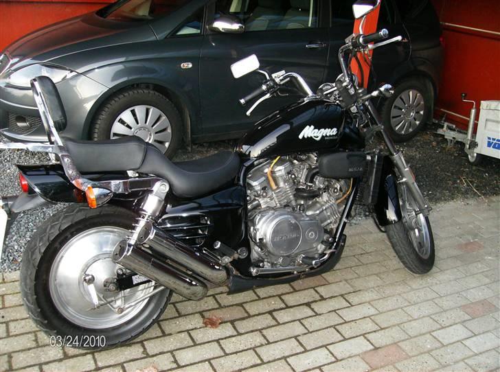 Honda Super Magna billede 3