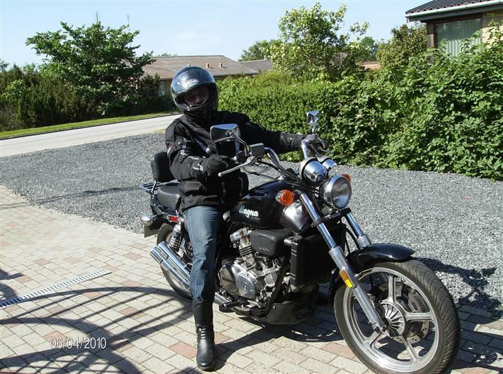 Honda Super Magna billede 4