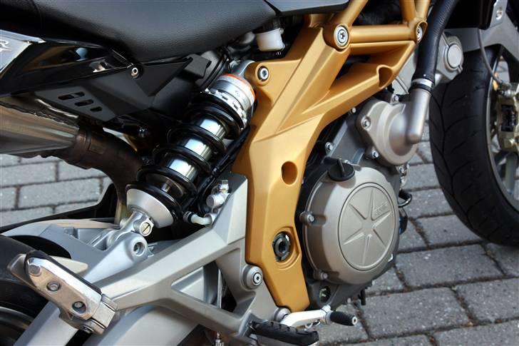 Aprilia Shiver 750 - SOLGT ! billede 8