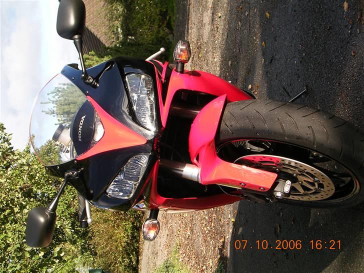 Honda CBR1000RR billede 6