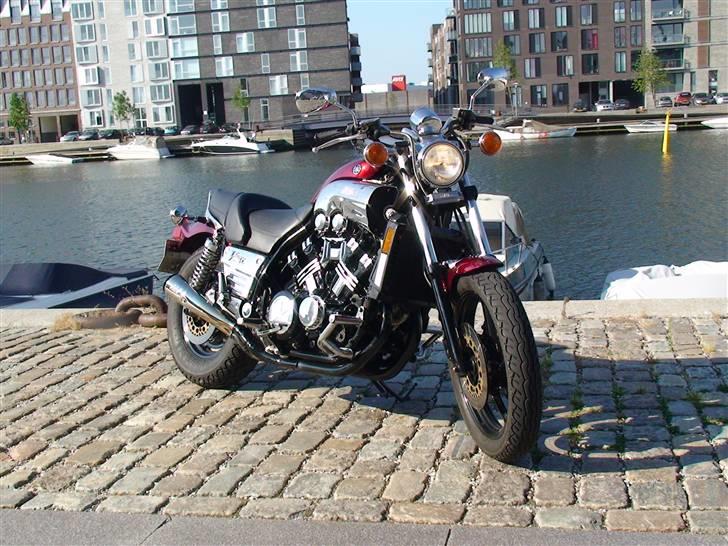 Yamaha VMAX (SOLGT) billede 1
