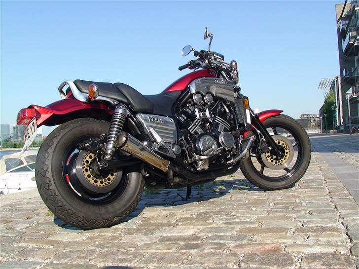 Yamaha VMAX (SOLGT) billede 2