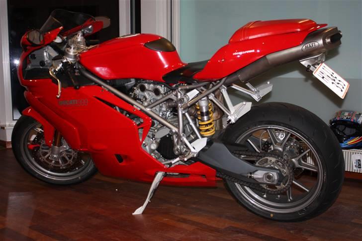 Ducati 999 billede 1