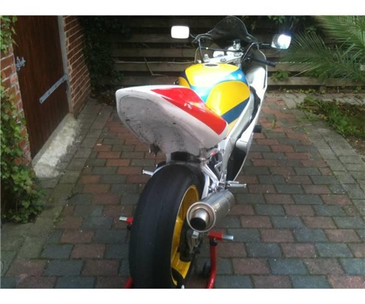 Suzuki gsxr 750 srad billede 3