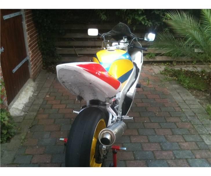 Suzuki gsxr 750 srad billede 4