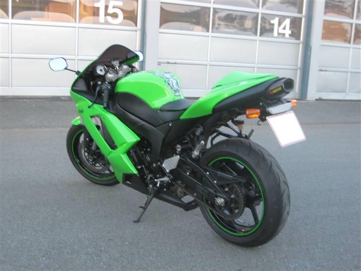 Kawasaki ZX6R billede 10