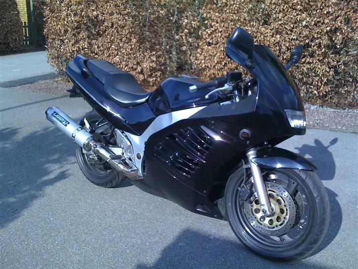 Suzuki RF600 R - Solgt billede 7