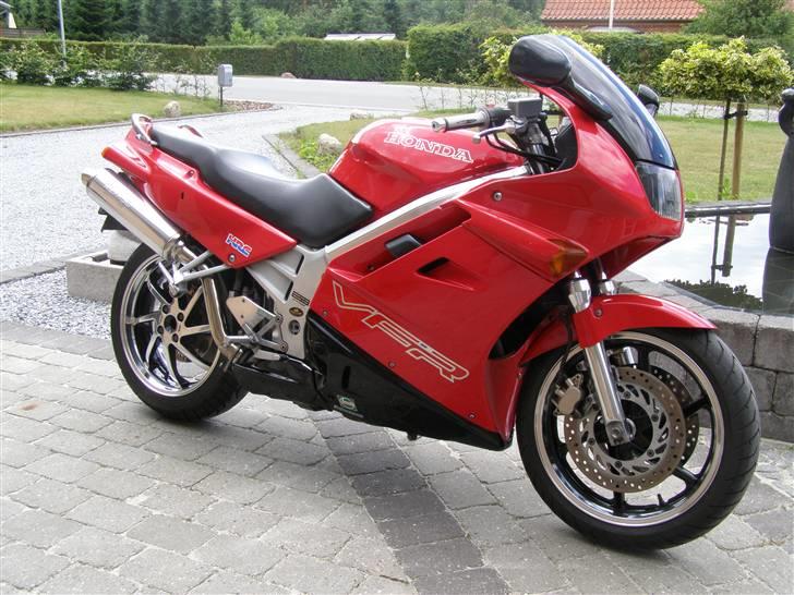 Honda VFR 750 F billede 11