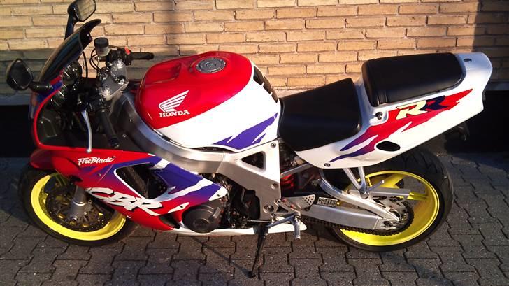 Honda CBR 900RR Fireblade SOLGT billede 12