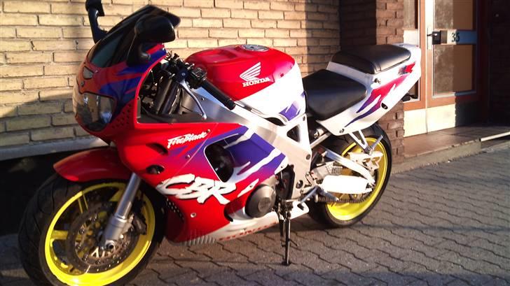 Honda CBR 900RR Fireblade SOLGT billede 14