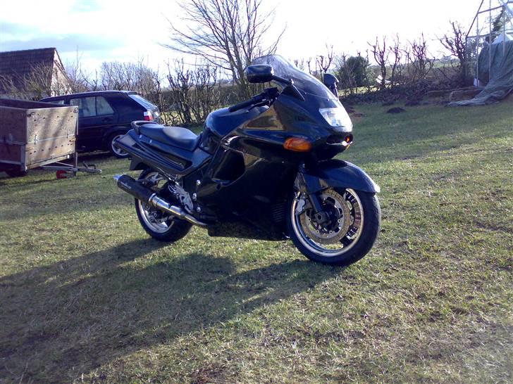 Kawasaki ZZR 1100 (SOLGT) - ZZr1100 C model ombygget til D model billede 1