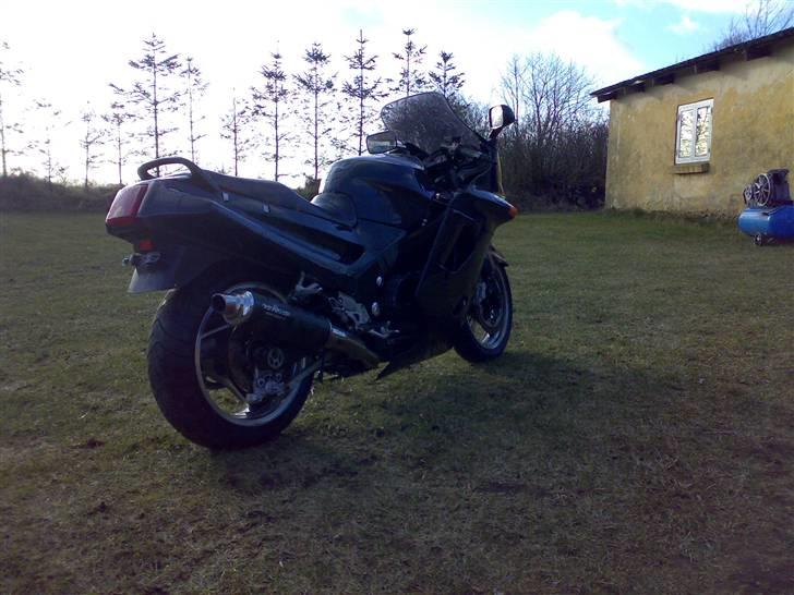 Kawasaki ZZR 1100 (SOLGT) billede 5