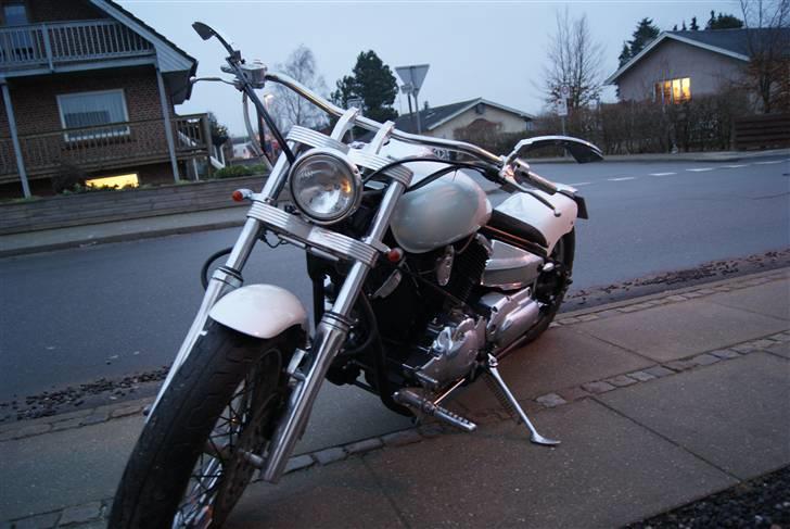 Yamaha xvs 1100 Dragstar billede 5