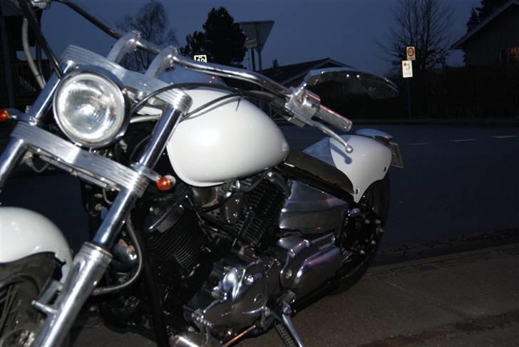Yamaha xvs 1100 Dragstar billede 7