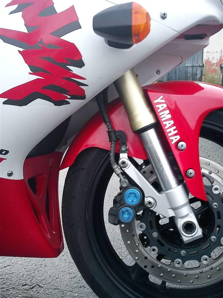 Yamaha YZF R1 billede 7