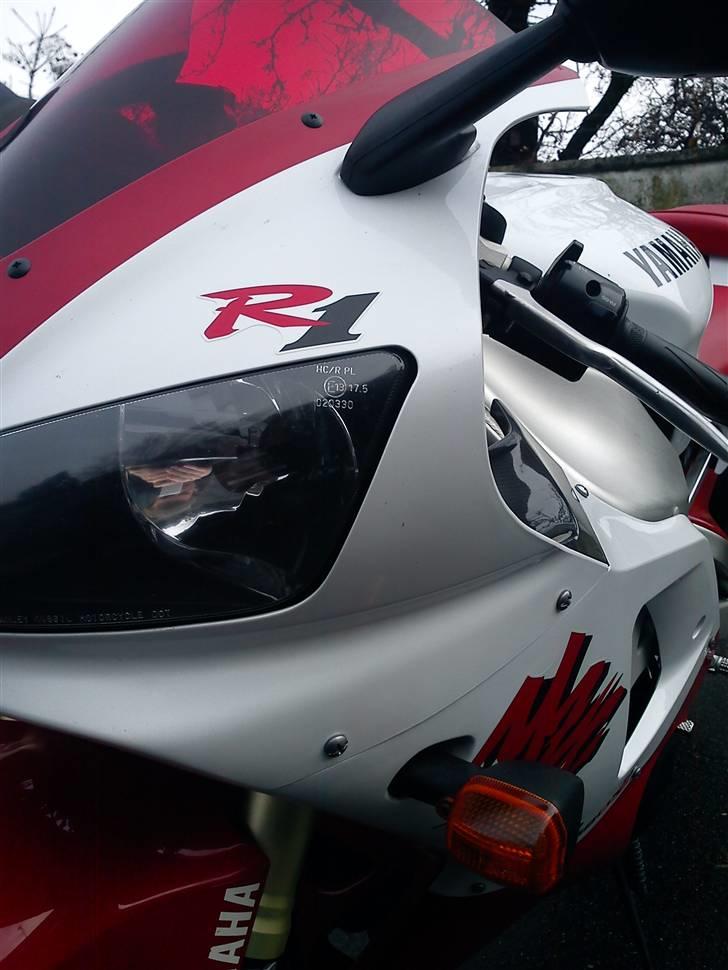 Yamaha YZF R1 billede 8